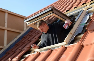 Pose de fenêtres de toit Velux à Payssous